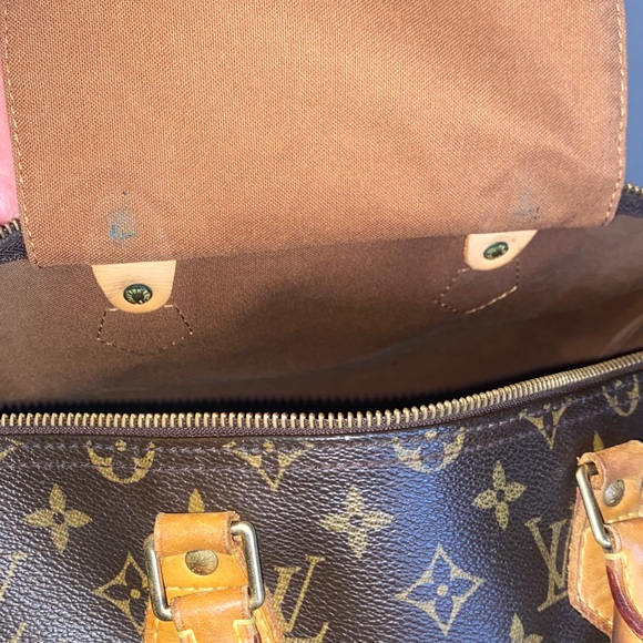 Louis Vuitton Speedy 35 Monogram Bag - Picture 12 of 16